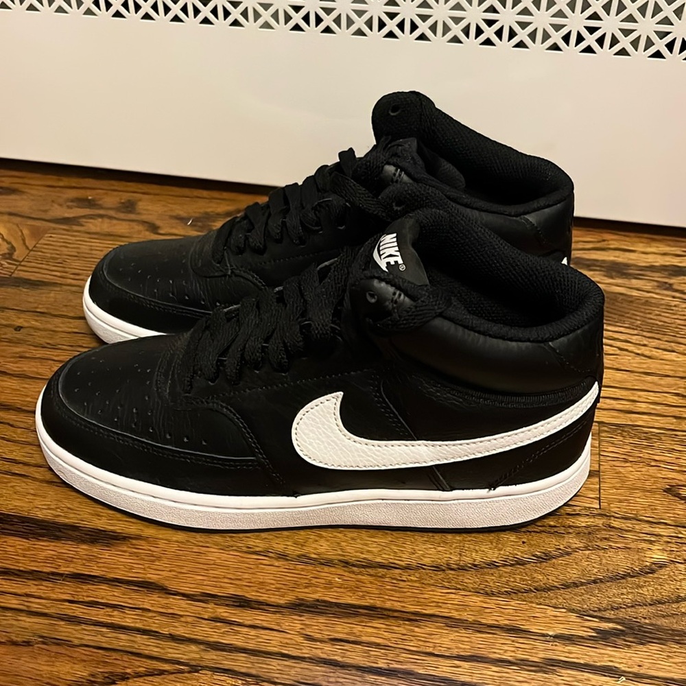NEW Nike Court Vision Sneakers (Women’s 8)